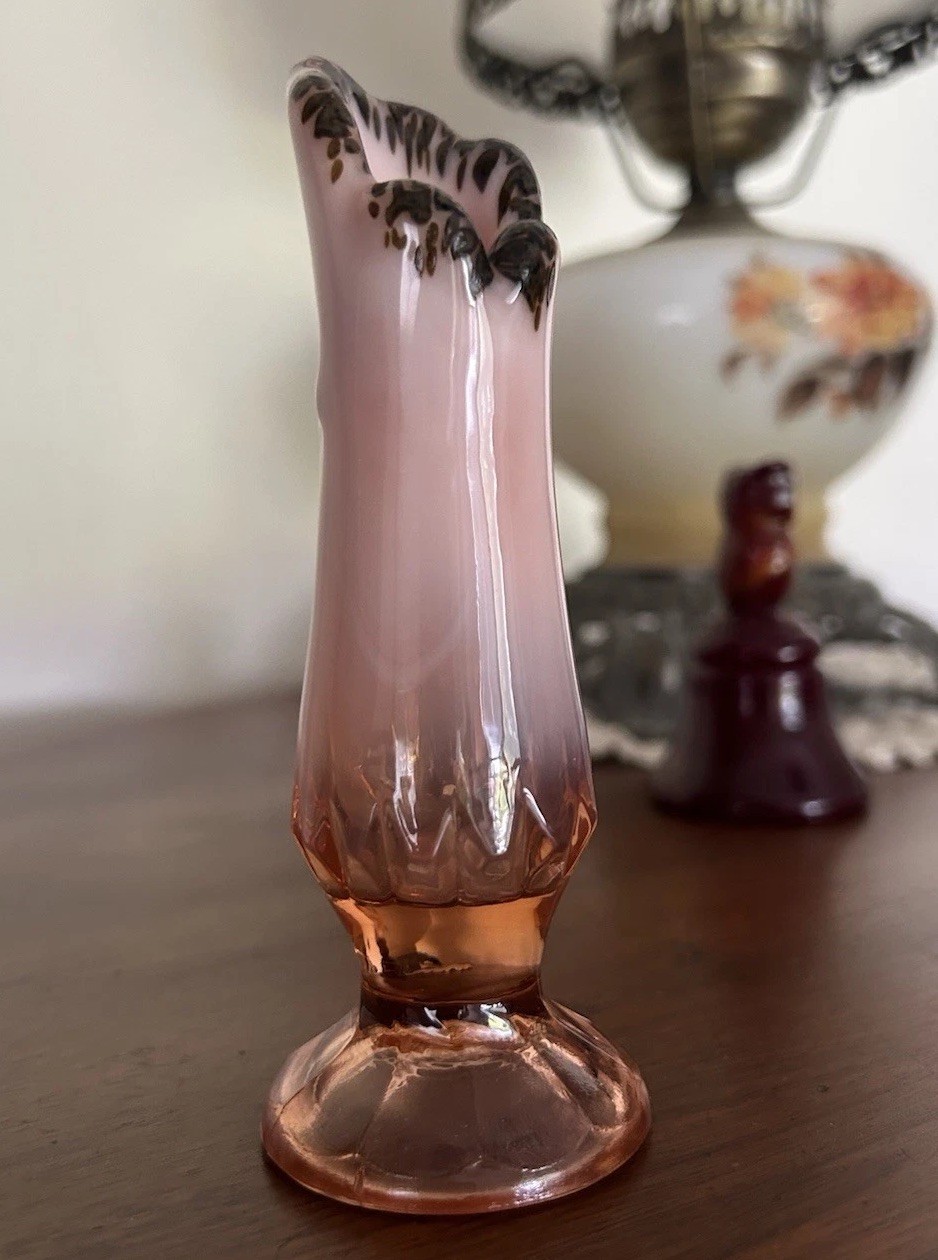 boyd glass crown tuscan bud vase