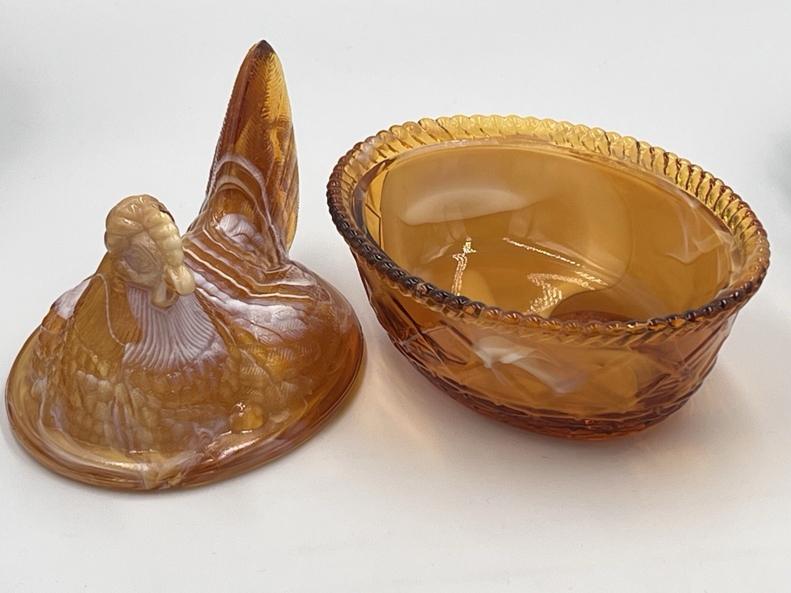 Rosso Westmoreland Carmel & White Slag Art Glass HenOn Nest Vintage !LAST ONE!