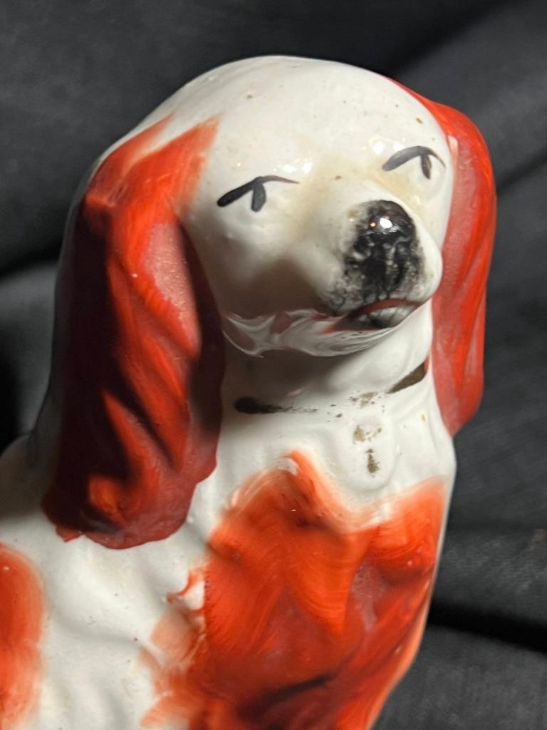 Small Staffordshire King Charles English Englad Dog Spaniel Animal Staue Pottery