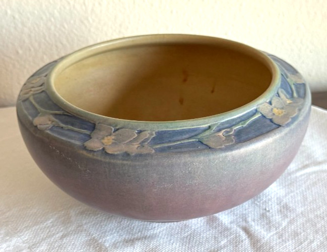 NEWCOMB COLLEGE POTTERY FLORAL VASE SADIE IRVINE 8″W BY 4″H EXCELLENT!