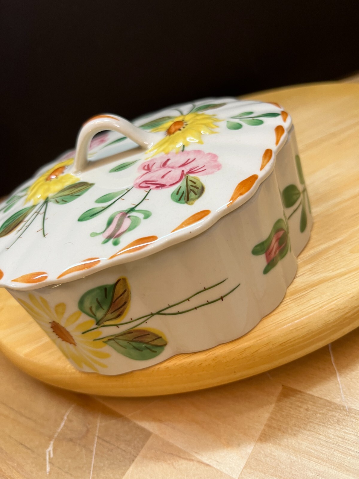 Blue Ridge Southern Potteries Covered Dresser / Powder Box Floral Hand Painted