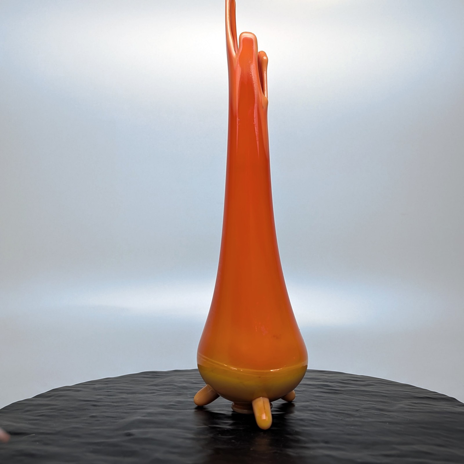 L.E. Smith Swung Vase Bittersweet Yellow+Orange Glass MCM 3-Toe Smoothie 14″