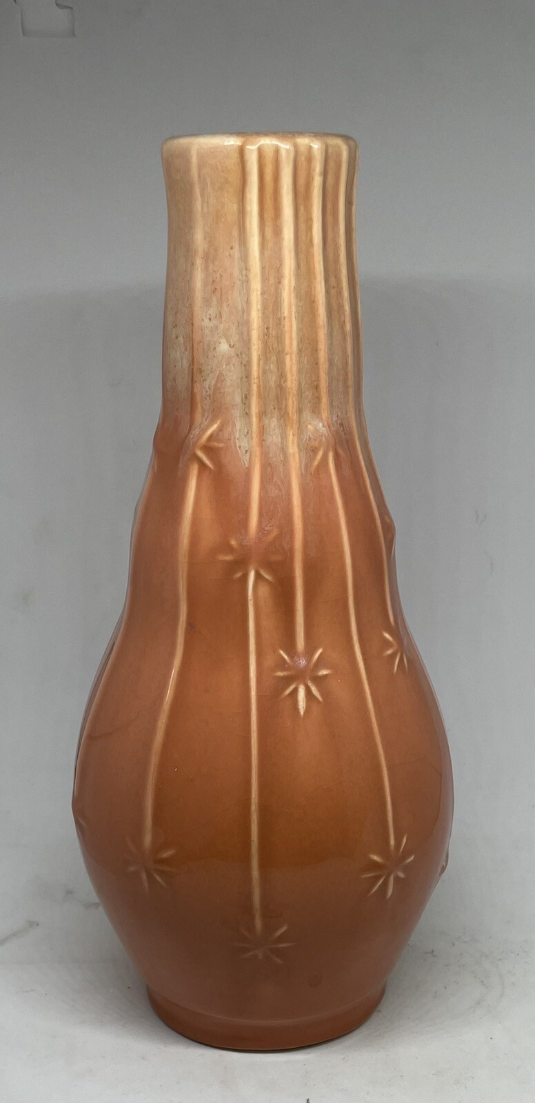 ENCHANTO CALIFORNIA POTTERY VASE S72 STARBURST SIENNA COLORED 9.5 INCHES