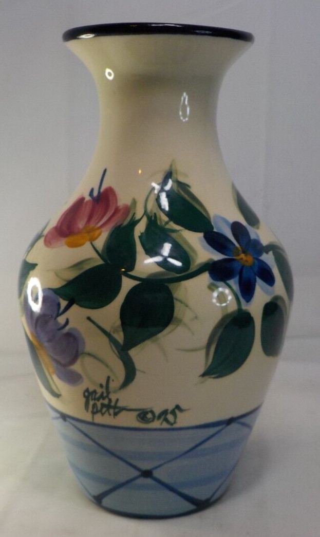 Vintage Gail Pittman Vase Signed 1995 Hand Painted 9 3/4” Tall 6″ wide
