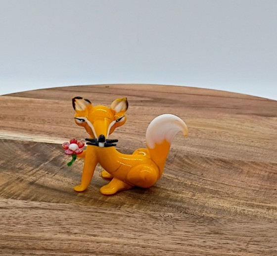 Vintage Pier 1 Lexi Fox Miniature Art Glass Fox with Flower Figurine 2.25″