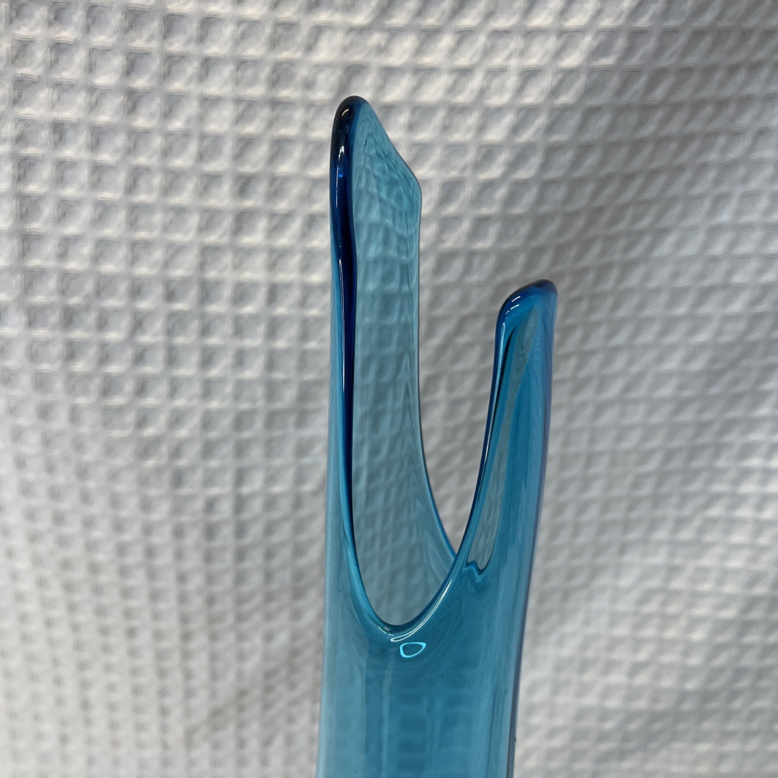 Vtg MCM Art Footed Glass Smooth Swung Vase Blue 17.5″ Tall