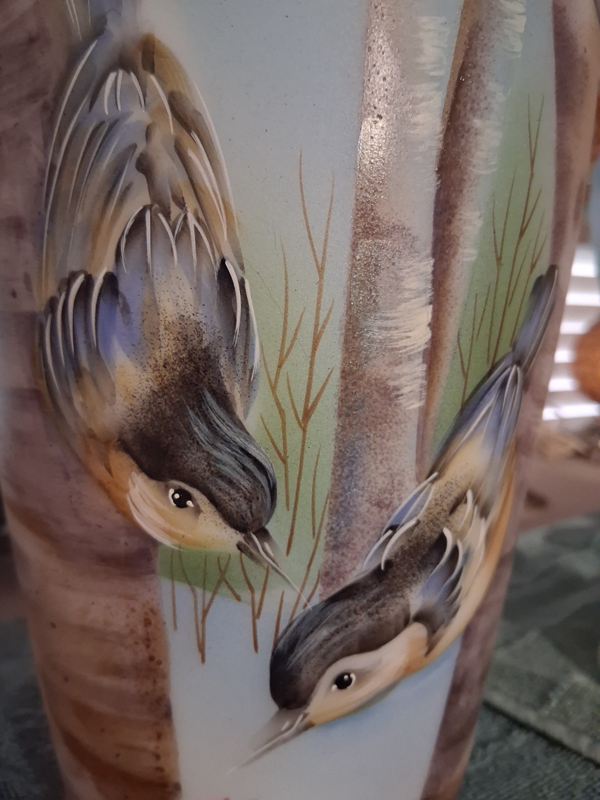 Fenton RARE 11.75″ Robin Spindler’s White Breast Nuthatches and White Birch Tree
