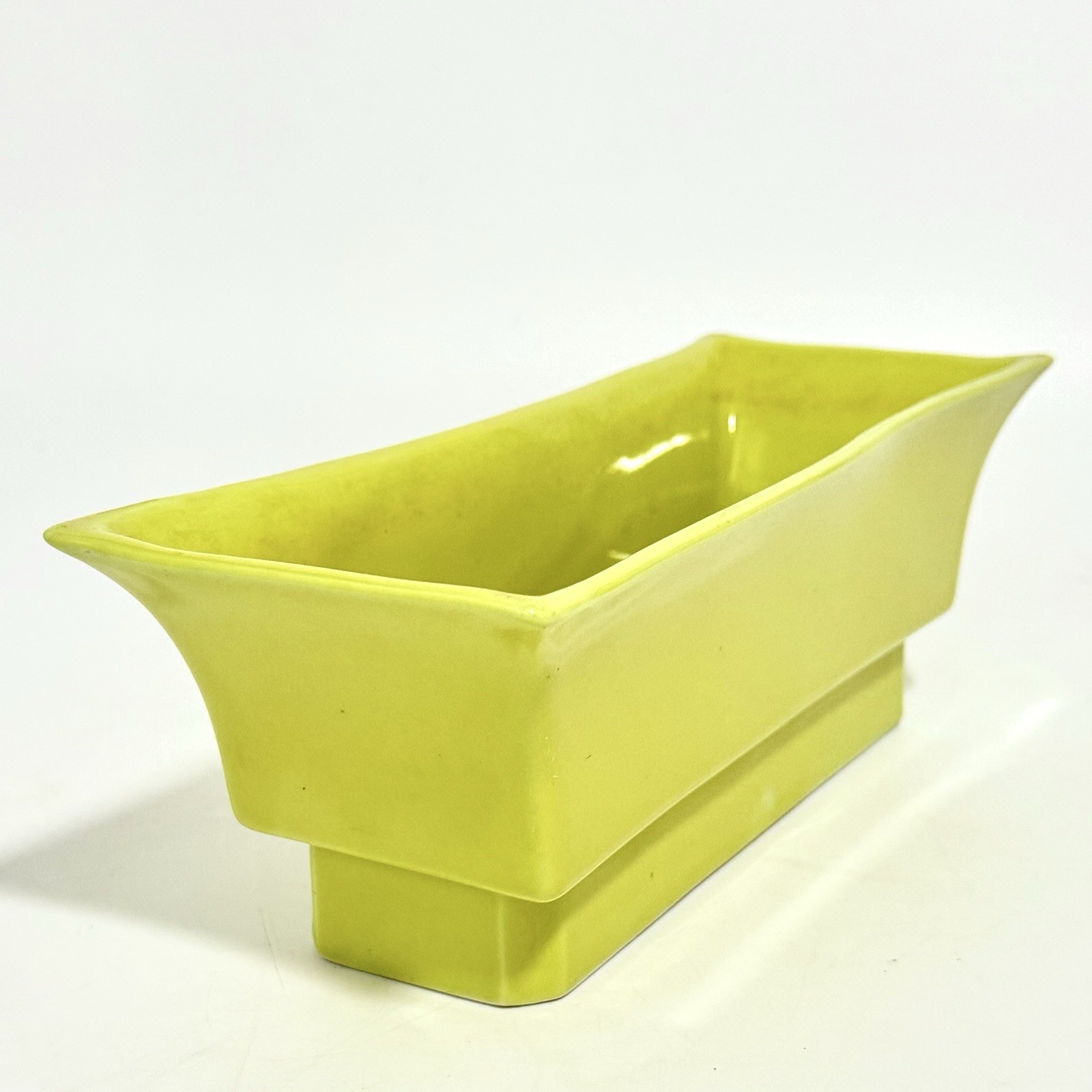 Mid-Century Vintage Jacqueline 411 Chartreuse Green Ceramic Pottery Planter MCM