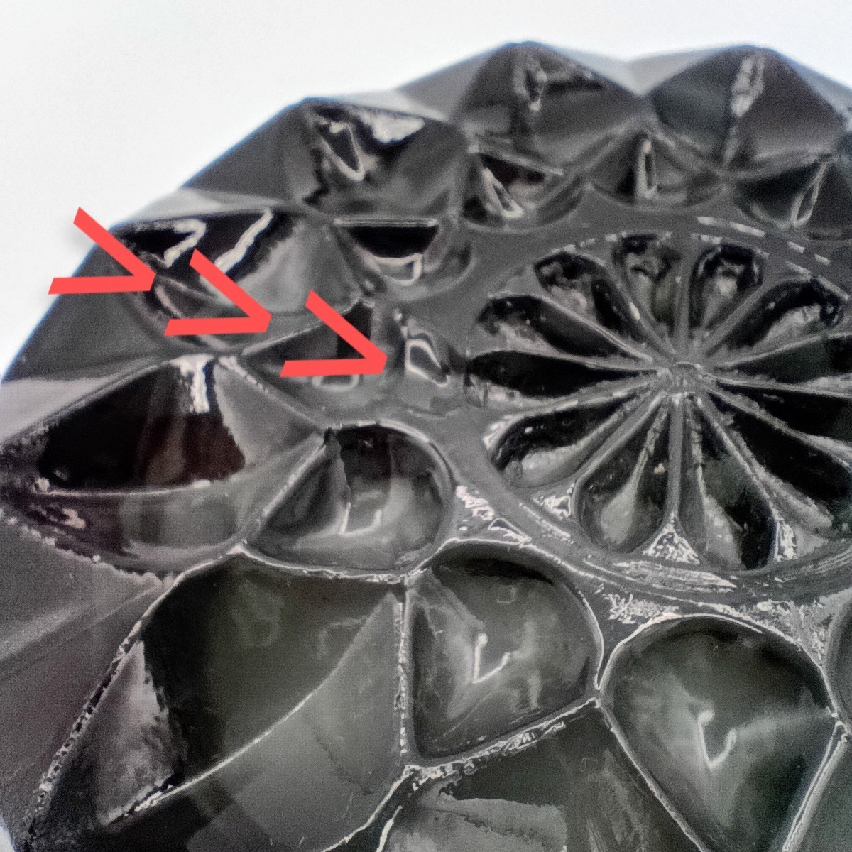 MCM Vintage Smoke Gray Heavy Glass Ashtray 6″ Round Faceted 1970s See Info (A)
