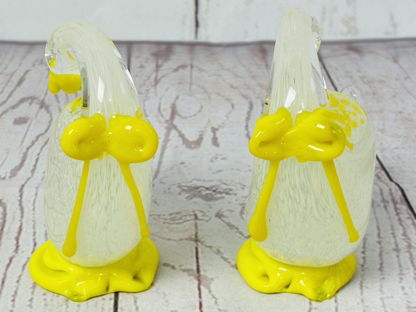 Pair Murano Style Art Glass Swans White Yellow w/ Bows Figurines 4.75in Tall