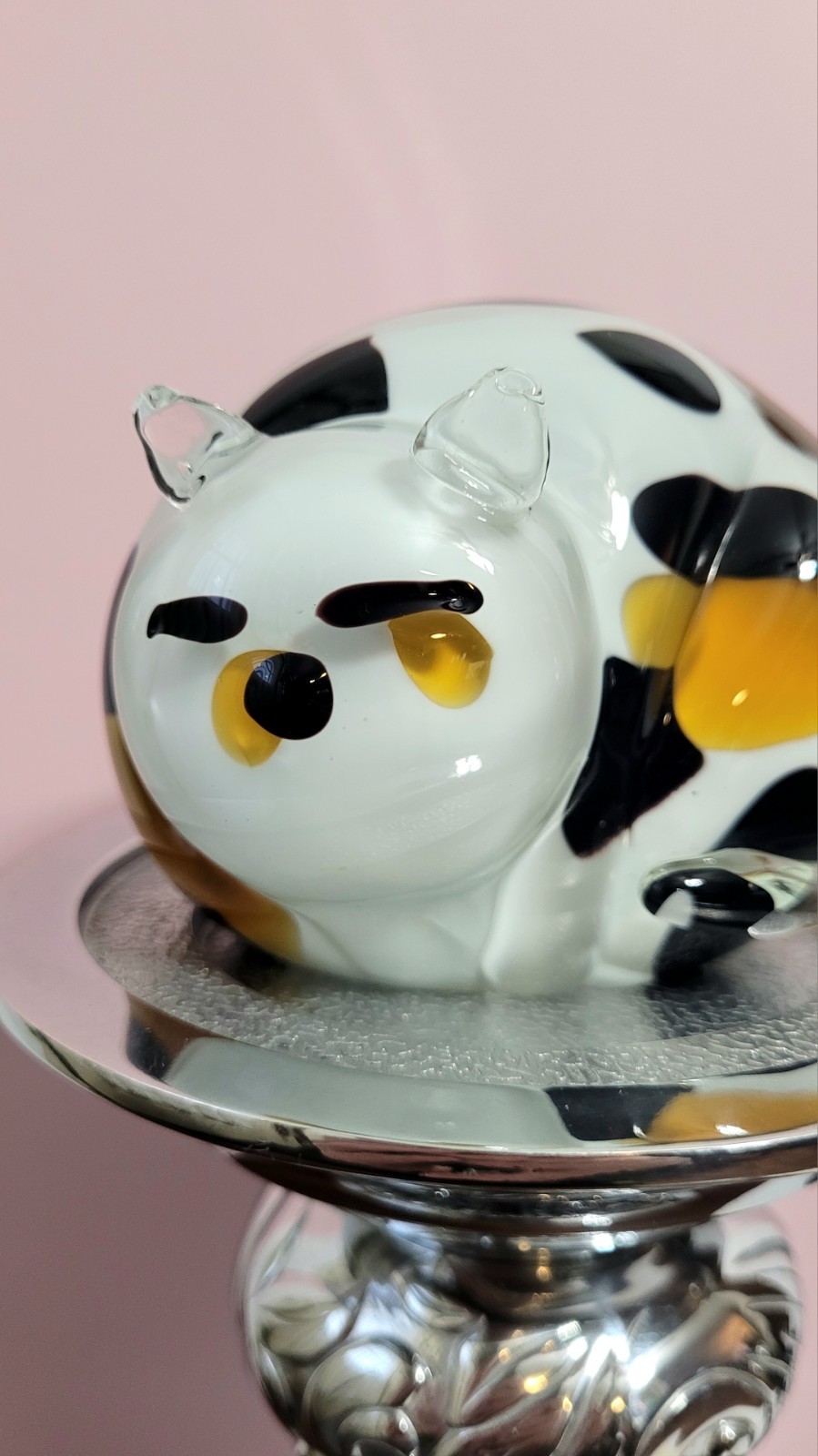 Signed Galerie Sklo Petr Art Glass Calico Cat 2.5″H -Whimsical Bohemian Art-Rare