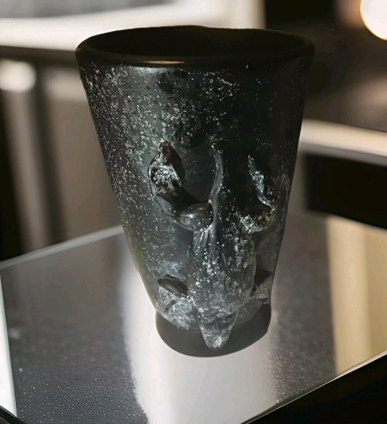 Vase Black & White Specks Stone 3D Alligator Heavy 8 1/2” Tall HTF OOAK