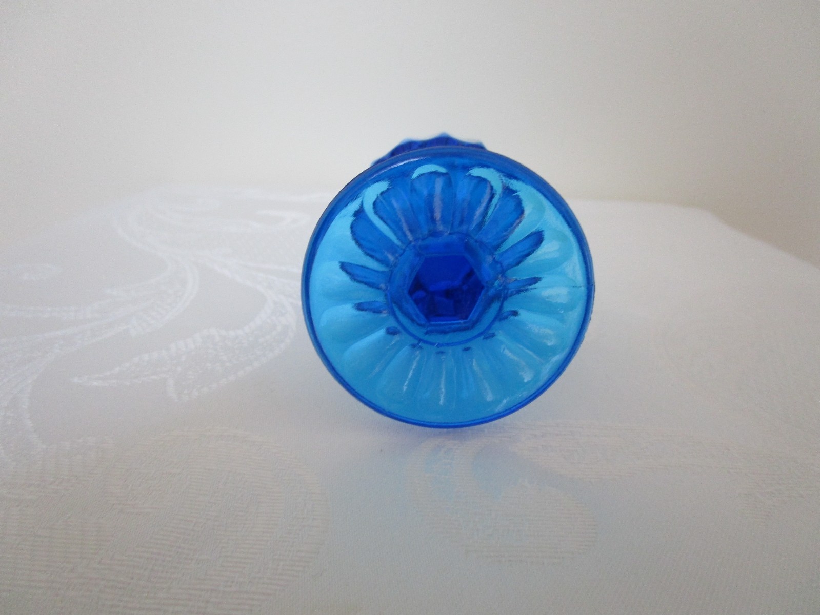 Vintage Fenton Thumbprint Swung Art Glas Vase Blue Footed 11.5” Tall USA XLNT