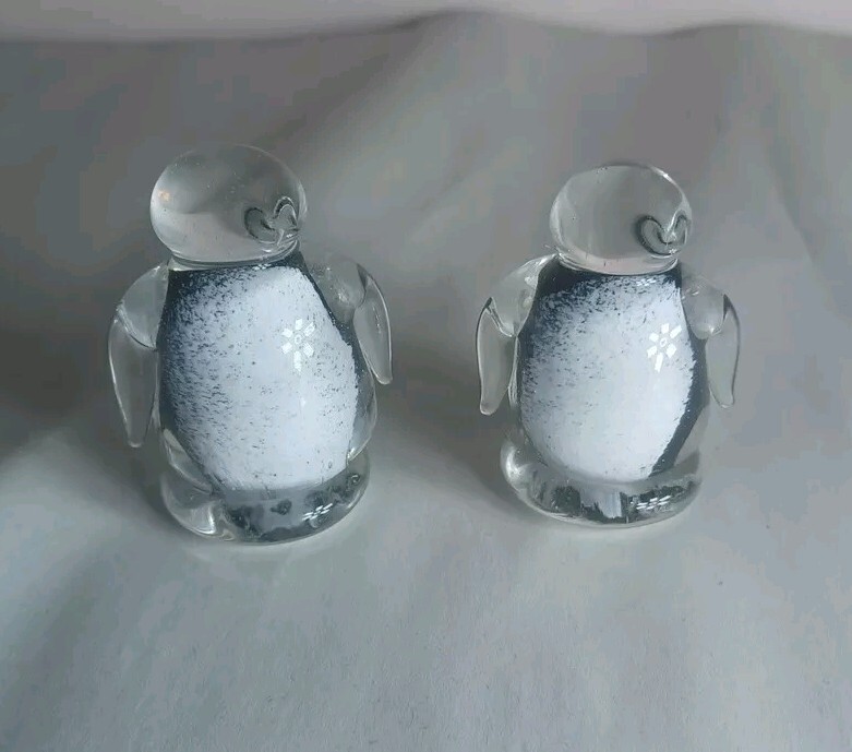 Set Of 2 Penguin Art Glass Miniature Paperweight Figurine Clear Black White 2”