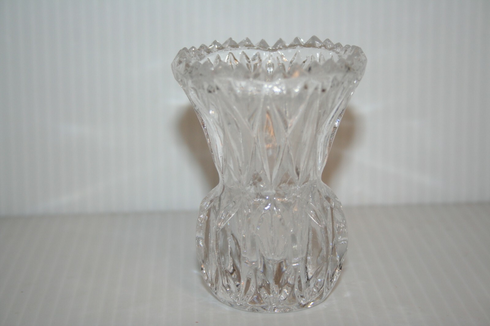 Clear Cut Lead Crystal Toothpick Holder Bud Vase Diamond Style Sawtooth 3″ Tall