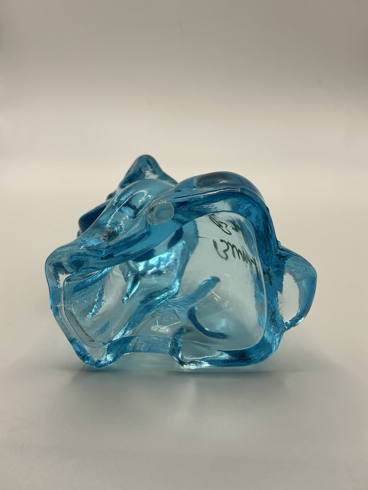 Boyd’s Crystal Art Glass Signed Bernard Boyd POOCHE the DOG ALICE BLUE ?