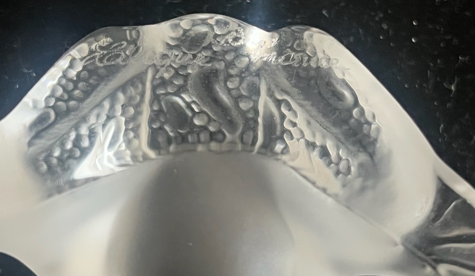 Lalique Grenouille Frog Authentic Crystal Luxury Figurine 2.6″ x 2.4″ x 1.2″