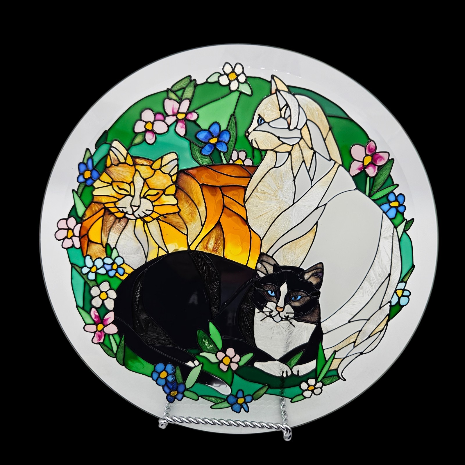 VTG Joan Baker Stained Glass 3 Tiffany Cats in Garden Suncatcher Round Panel 10″