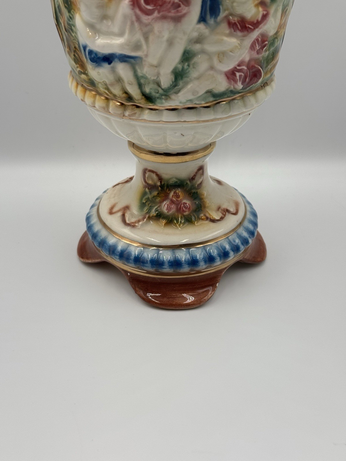 Majolica Porcelain Vase Made in Italy and Numbered 20 Century