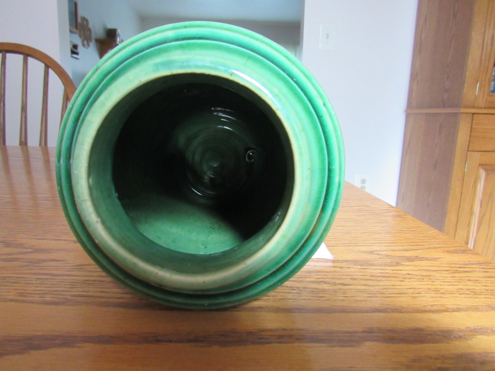 Ringware Style 9″ Vase – Jade Green – Unmarked – Vintage 1930s