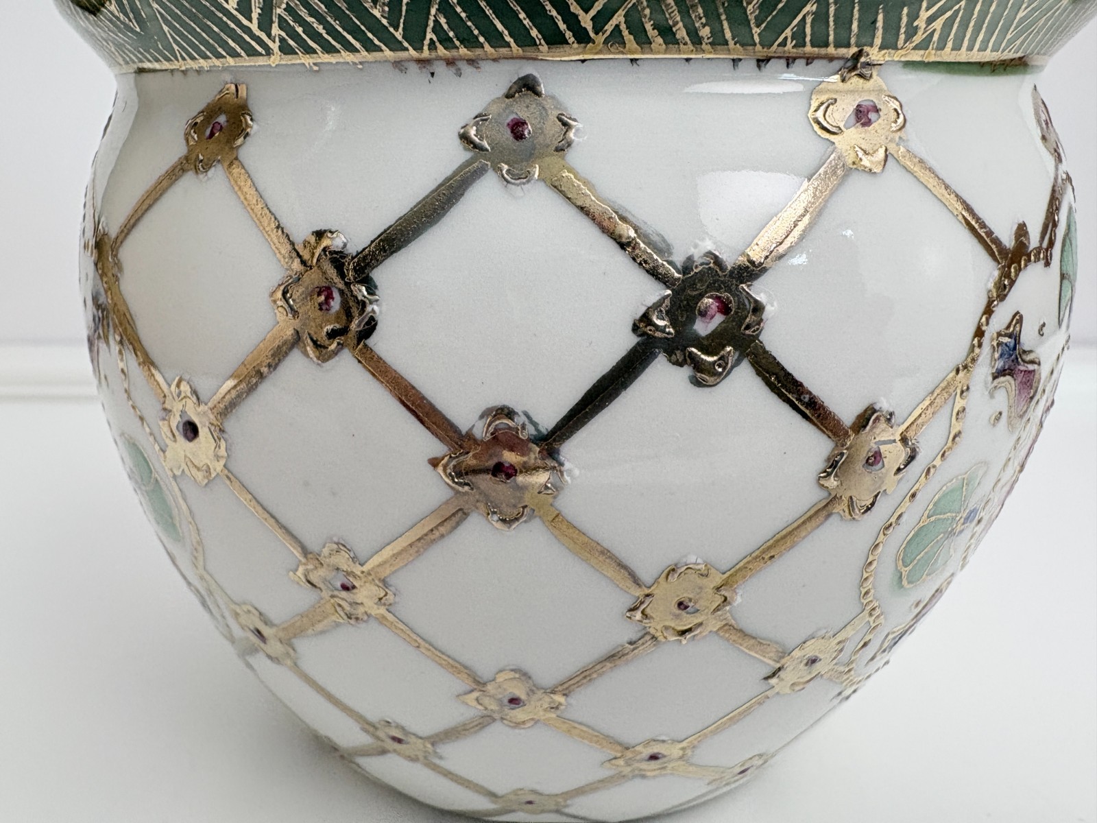 Lemax Ceramic Asian Inspired Planter / Vase 4 Inches Tall