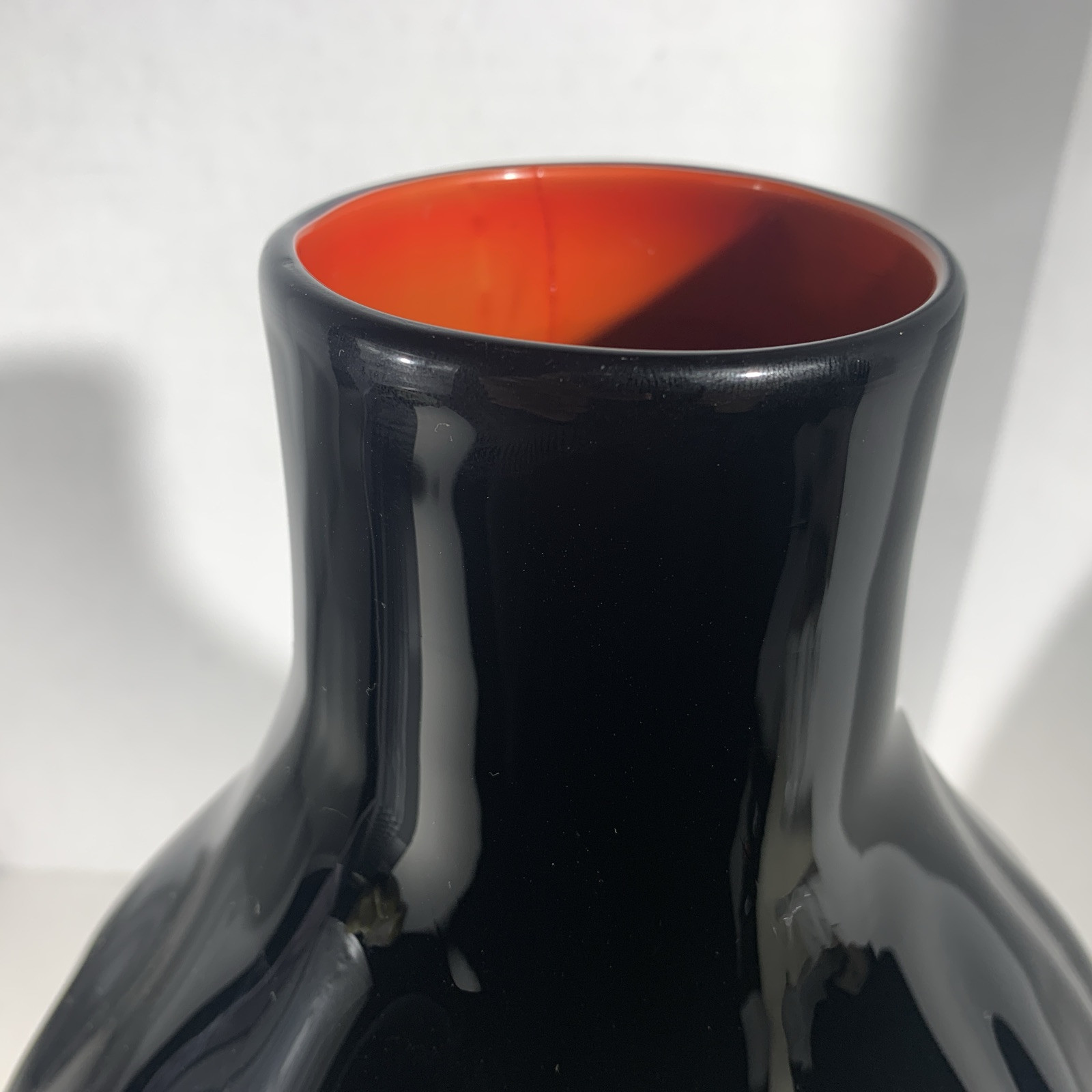 Black Red Modern Art Deco Style Ribbed Glass Art Vase