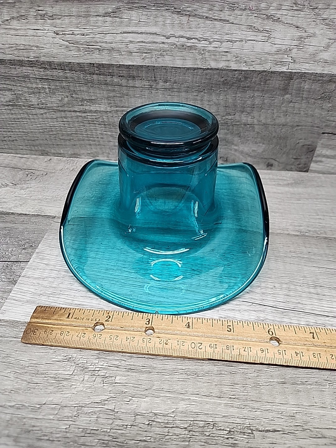 L.E. Smith Art Glass Hand Blown Teal Blue Glass Top Hat Vase 7-1/2″ W x 3-3/4″ H