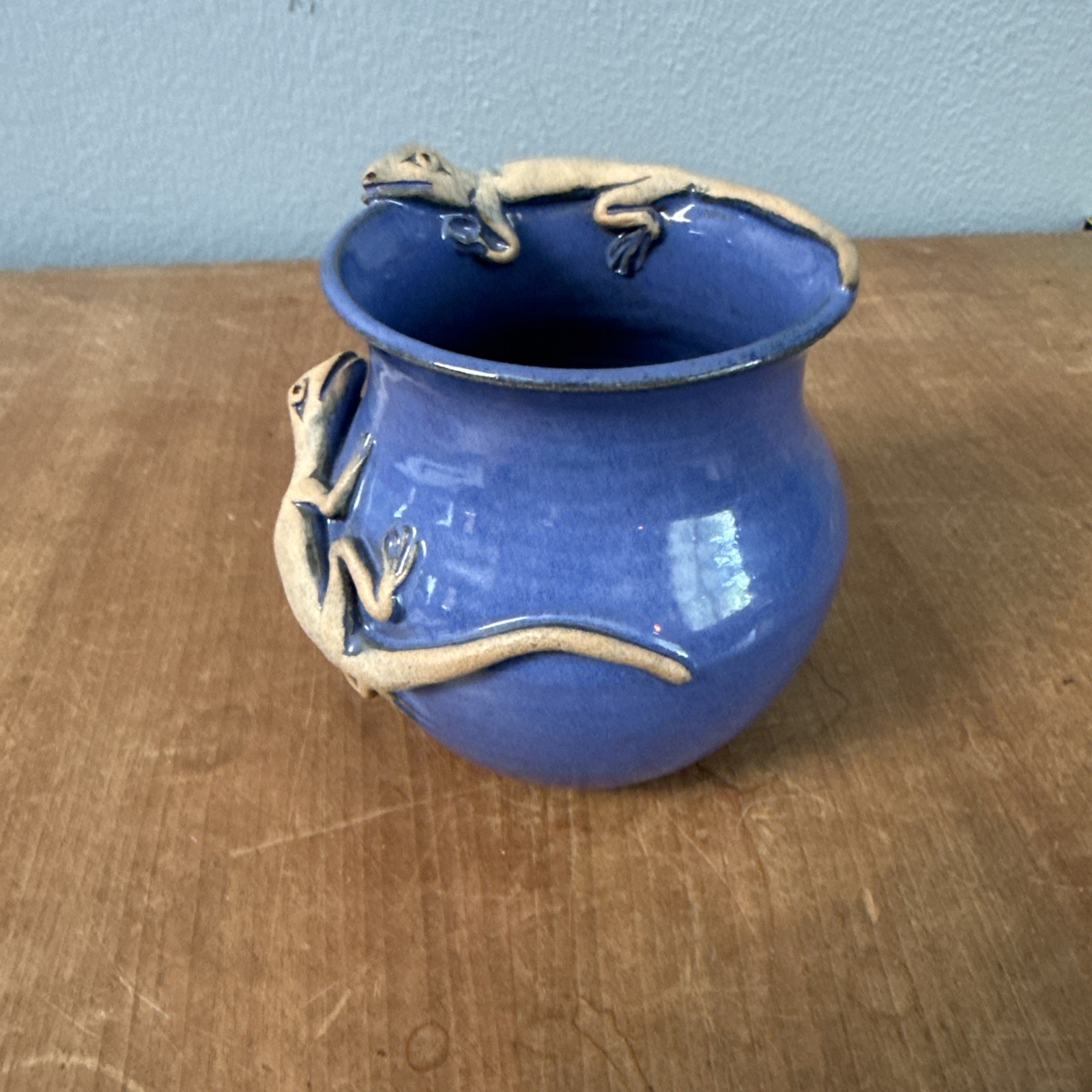 Vintage Blue Pottery Vase With Relief Lizards Signed