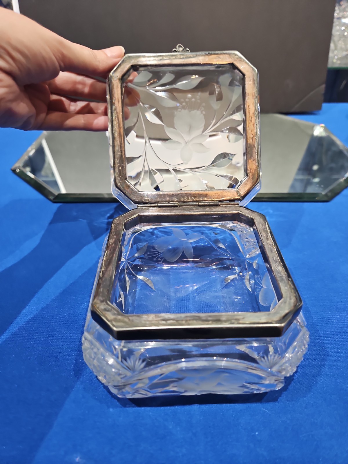 Hinged Handkerchief Box American Brilliant Cut Glass Crystal Sinclaire Fuschia