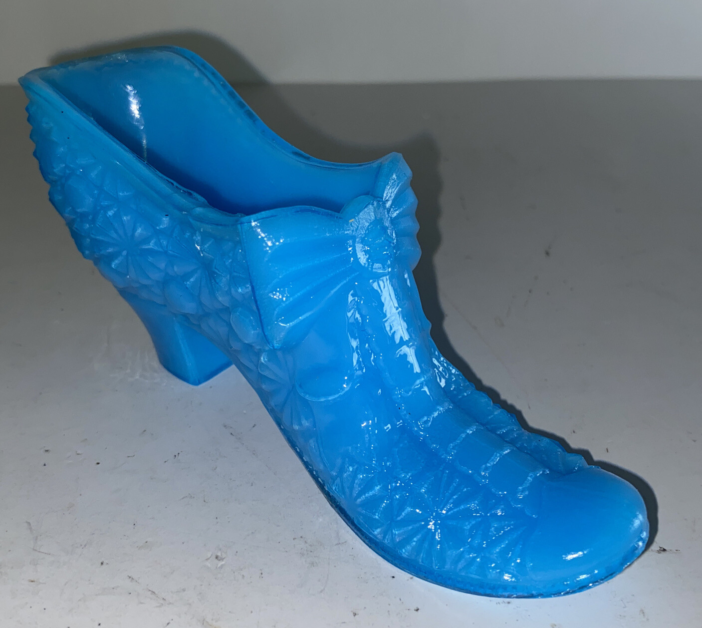 BOYD Art Glass ~Glass Slipper With Now ~1990’S Capri Blue 6” x 3”