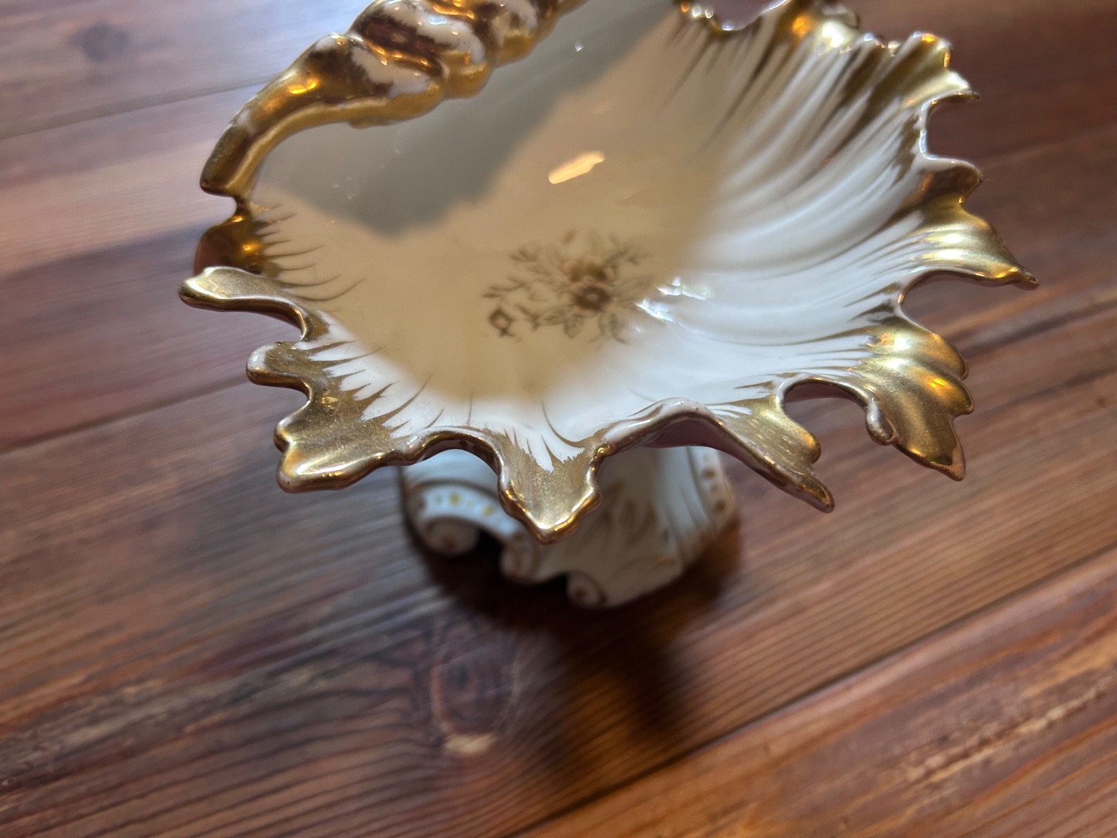 Dresden Antique Shell Rococo Gold Pink Guild Pedestal Dish Hollywood Regency MCM
