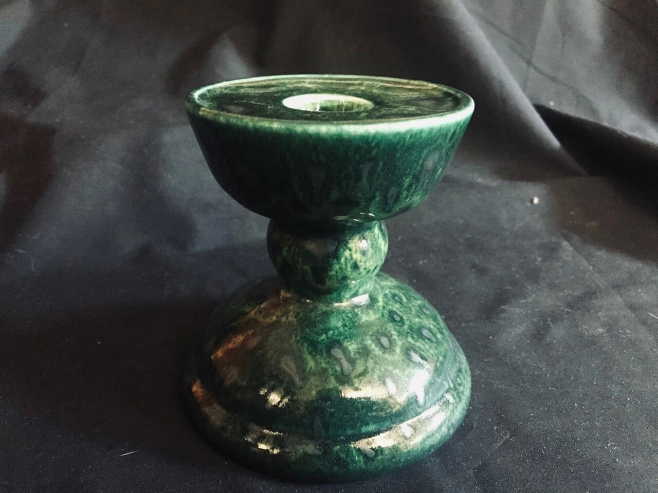 GAIL PITTMAN SIGNED PEDESTAL CANDLEHOLDER C2002 SOUTHERN LIVING MINT CONDITION.