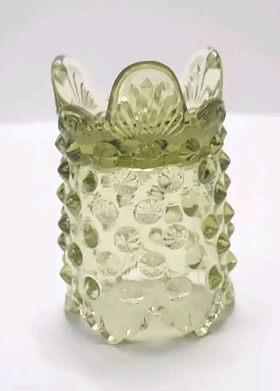 1960s Fenton Hobnail Sawtooth Edge 3-toed Toothpick Holder In Colonial Green