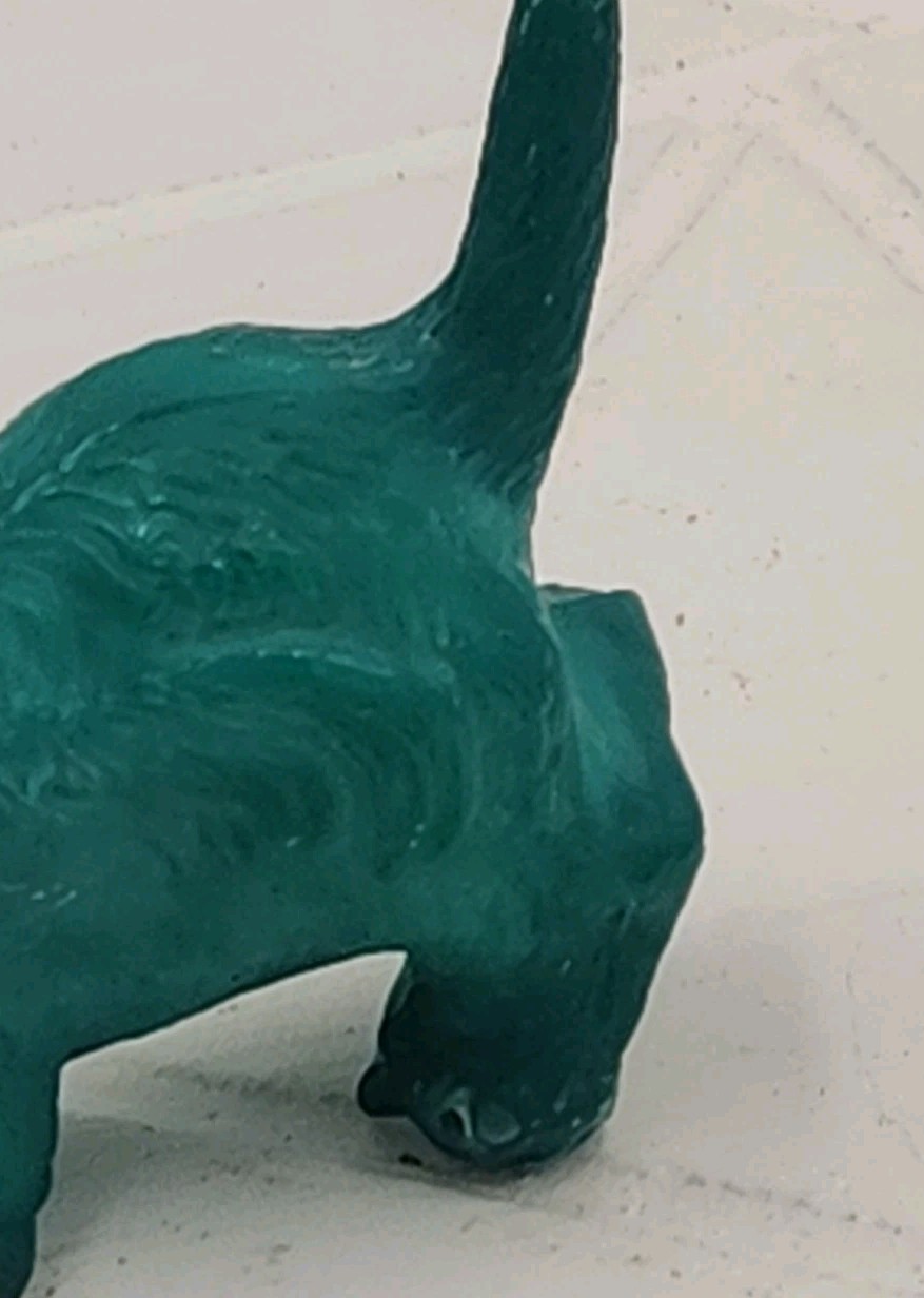 Moser Signed Satin Malachite Green Slag Glass Cat Kitten Figurine RARE 2″ T
