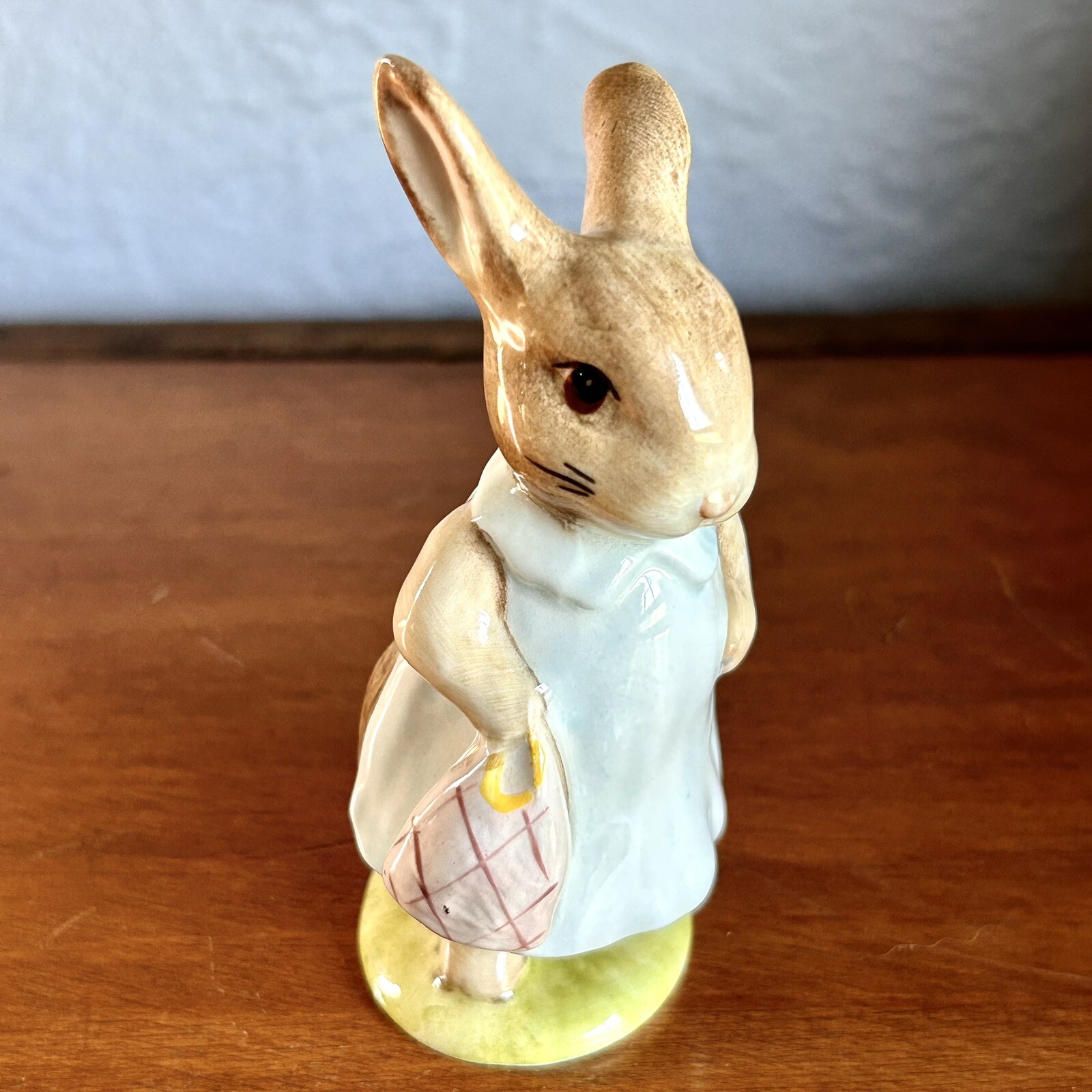 ROYAL ALBERT BEATRIX MRS FLOPSY BUNNY 1989 EYE VARIATION FIGURINE QT