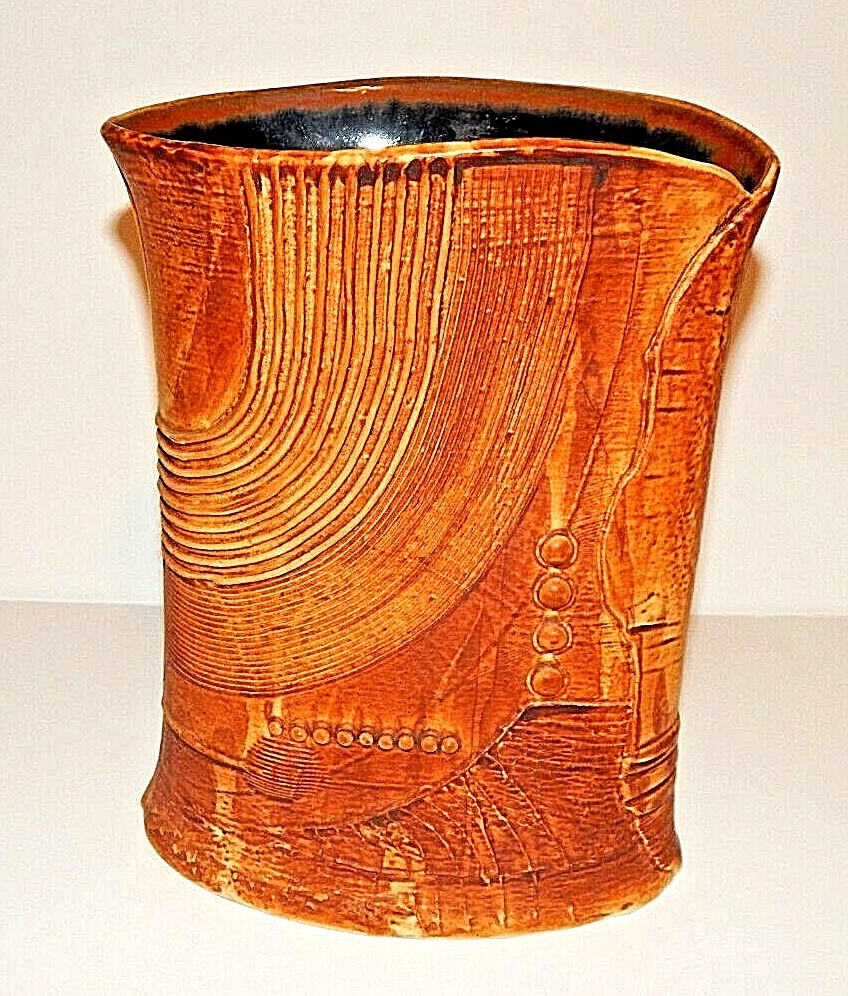 Vintage Bertil Vallien for Rorstrand Sweden “Terra” Brown Large 9″ Ceramic Vase