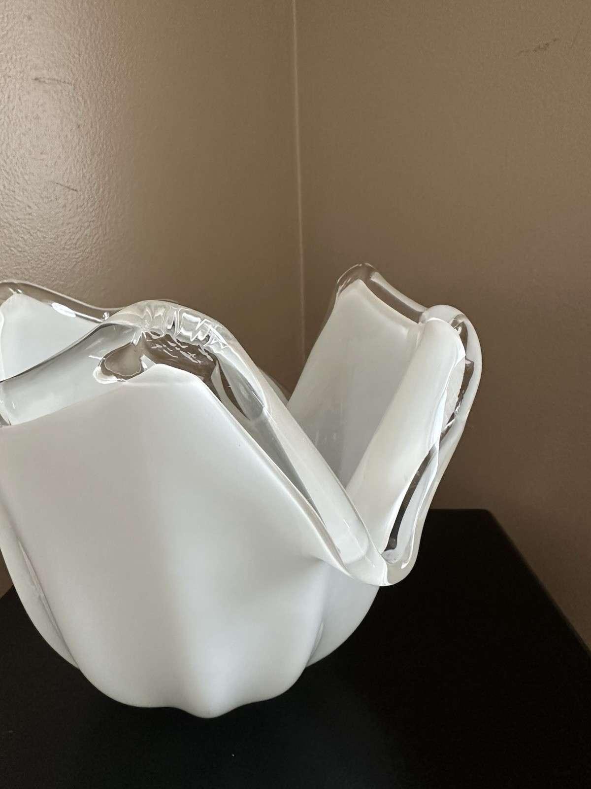 White Murano Hand Blown Cristal Fazzoletto Handkerchief Style Bowl Made in Italy